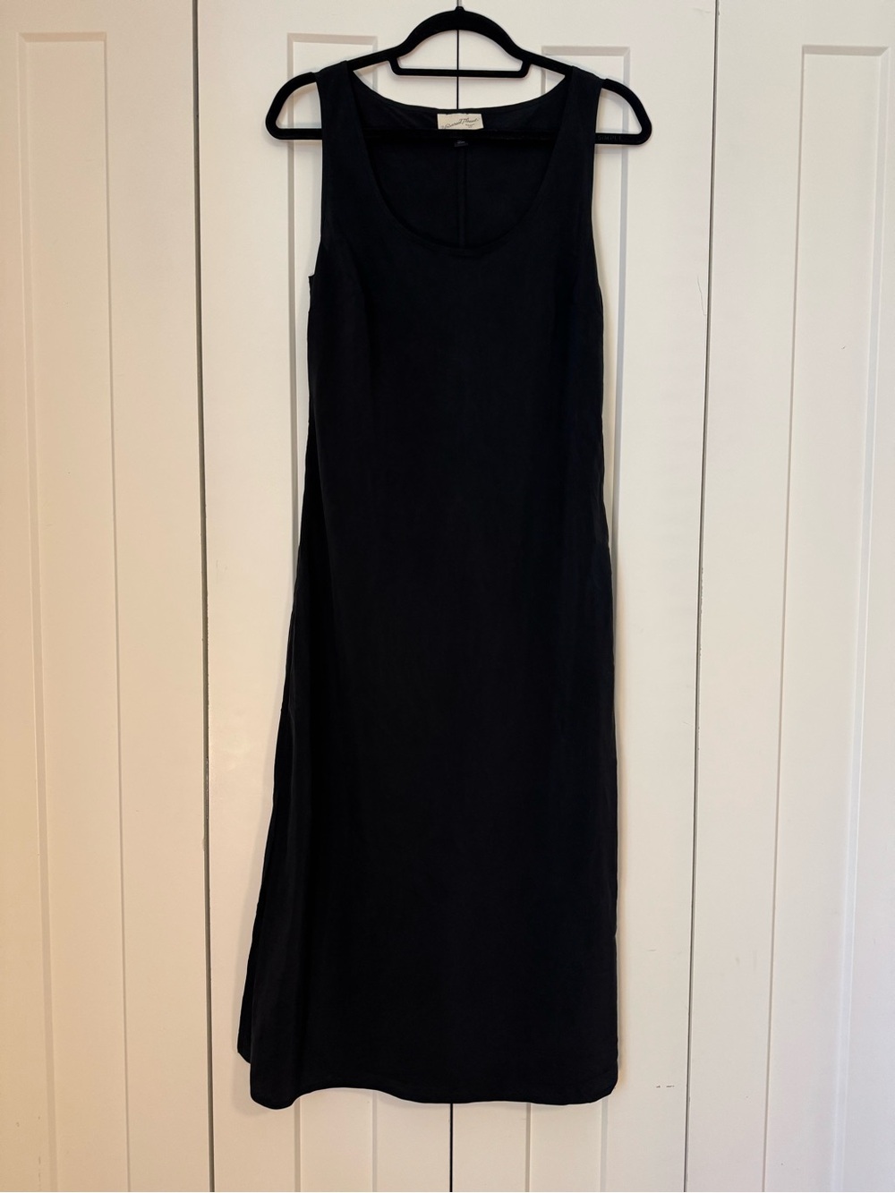 Universal Thread Black Sleeveless Shift Maxi Dress